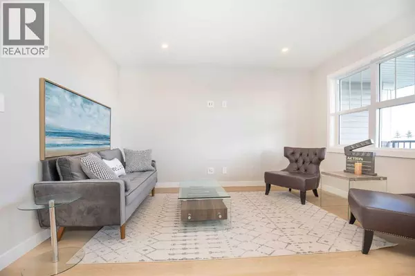 Penhold, AB T0M1R0,236 Halifax Close
