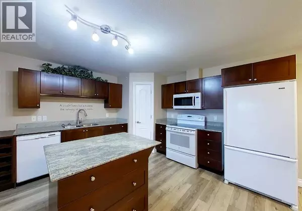 Edson, AB T7E0A8,406, 5037 7 Avenue