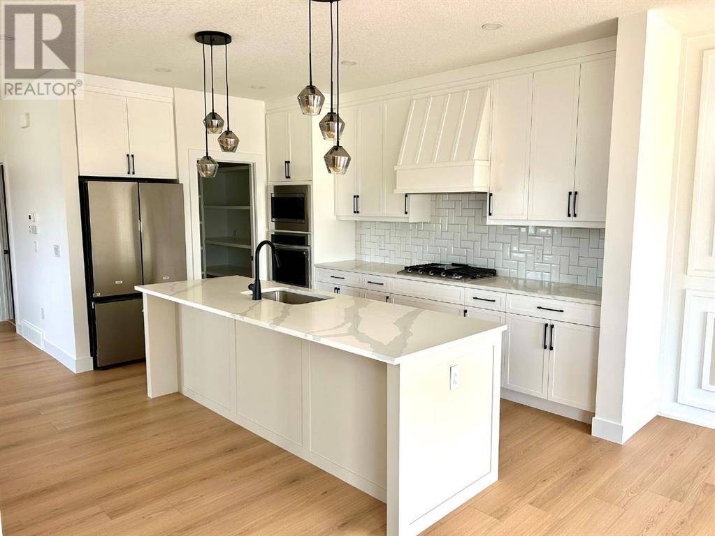 Carstairs, AB T0M0N0,709 Mandalay Avenue