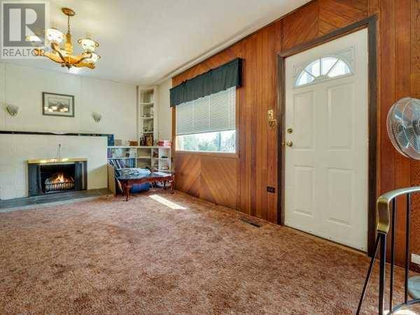 Cardston, AB T0K0K0,482 2 Avenue W