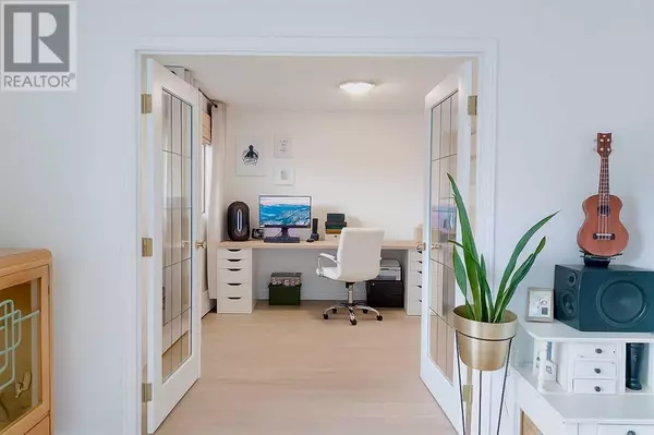 401, 537 14 Avenue SW, Calgary, AB T2R0M7