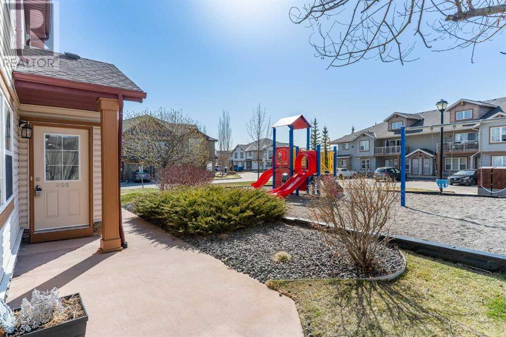 Calgary, AB t3k0k8,202, 100 panatella Landing NW