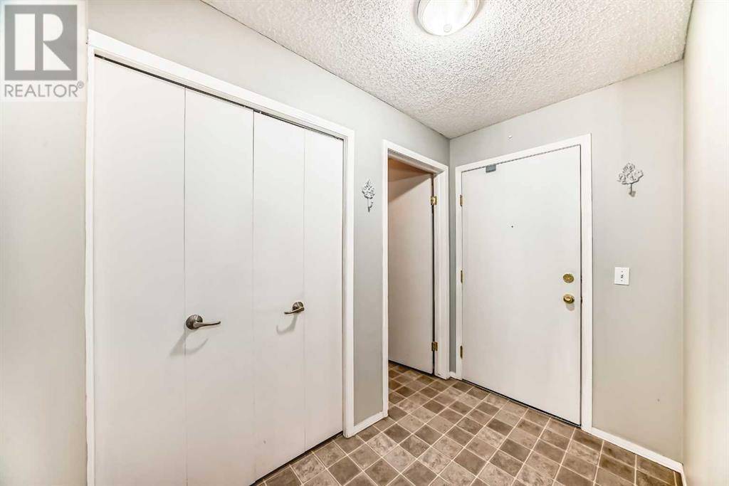 Airdrie, AB T4B2W4,4107, 604 8 Street SW