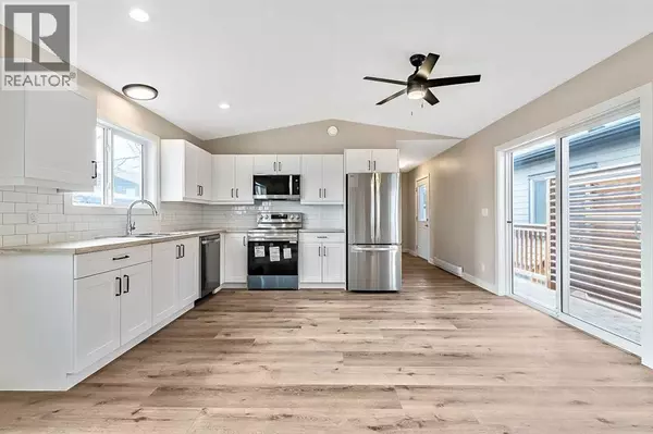 Diamond Valley, AB T0L0H0,221 1 Avenue NW