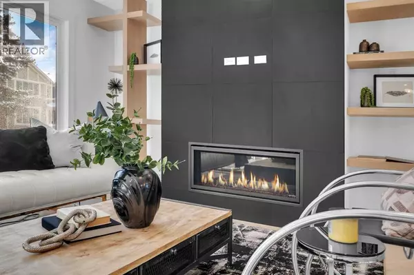 Calgary, AB T3E5Z6,3623 Logan Crescent SW