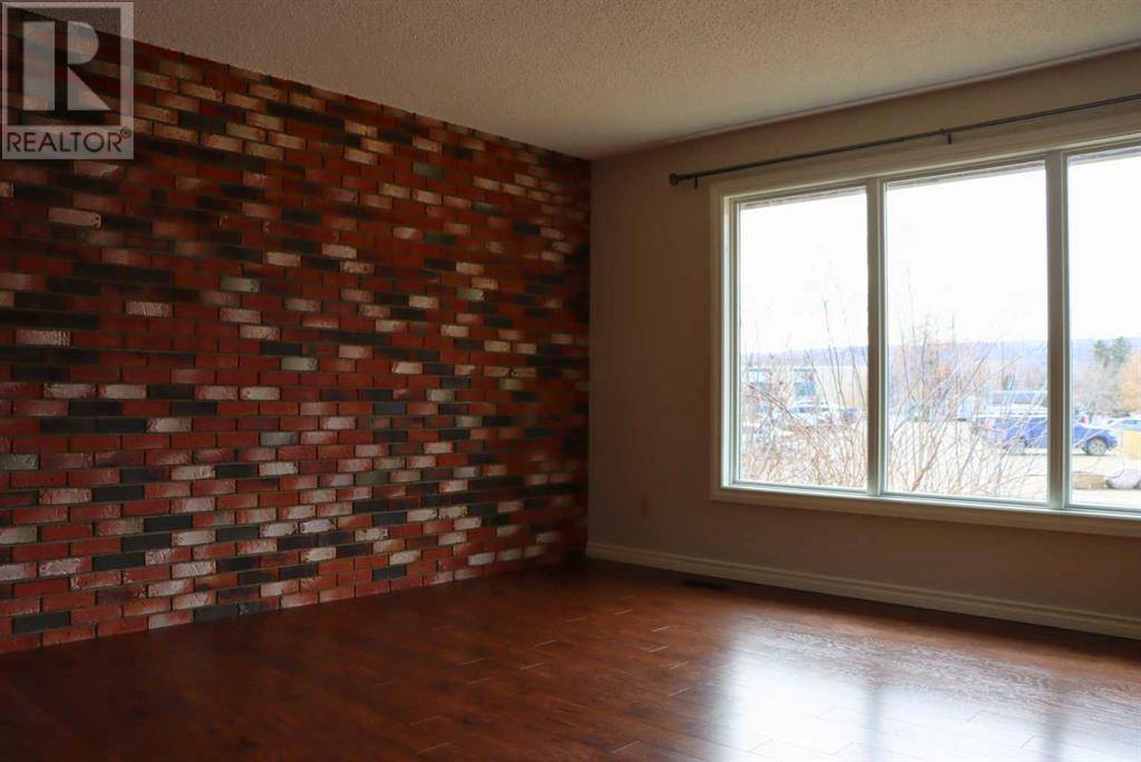 Peace River, AB T8S1A9,7909 99 Street