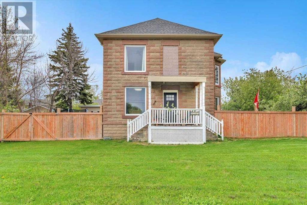 Didsbury, AB T0M0W0,1719 15 Avenue