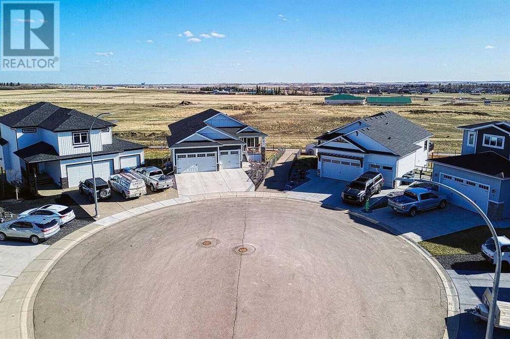 Carstairs, AB T0M0N0,9 Bishop Circle