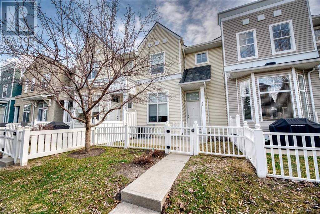 242 McKenzie Towne Link SE, Calgary, AB T2Z4G3