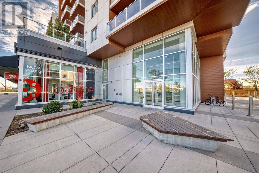 Calgary, AB T3H6B6,313, 8445 Broadcast Avenue SW