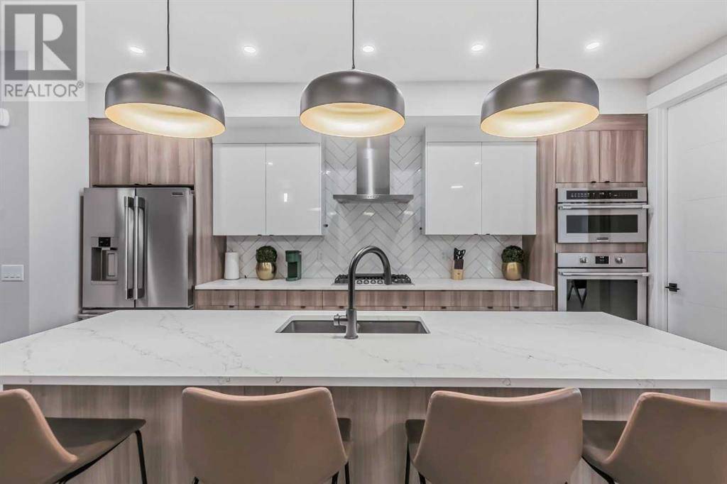 Calgary, AB T2M1W9,112 24 Avenue NW