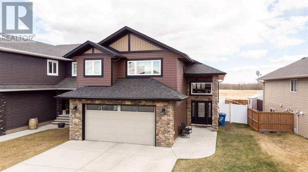 6512 58 Avenue, Innisfail, AB T4G0A9