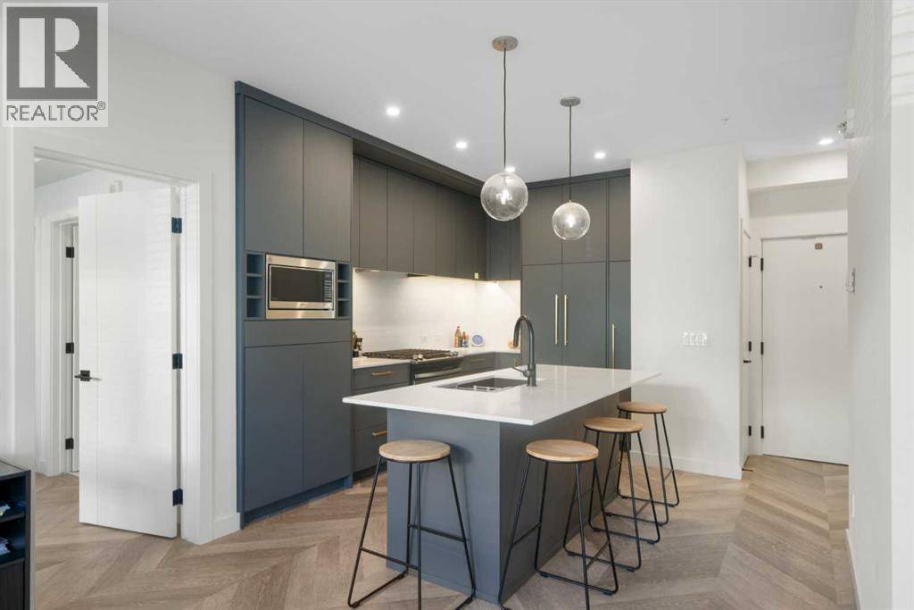 Calgary, AB T3B6M2,111, 4275 Norford Avenue NW