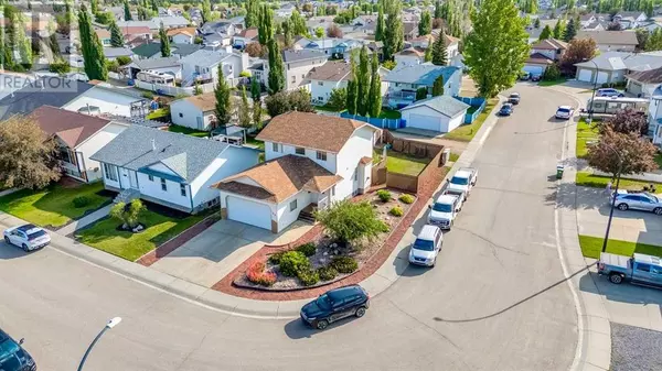 Red Deer, AB T4R2N8,35 Logan Close