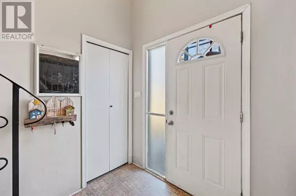 Didsbury, AB T0M0W0,609 23 Street