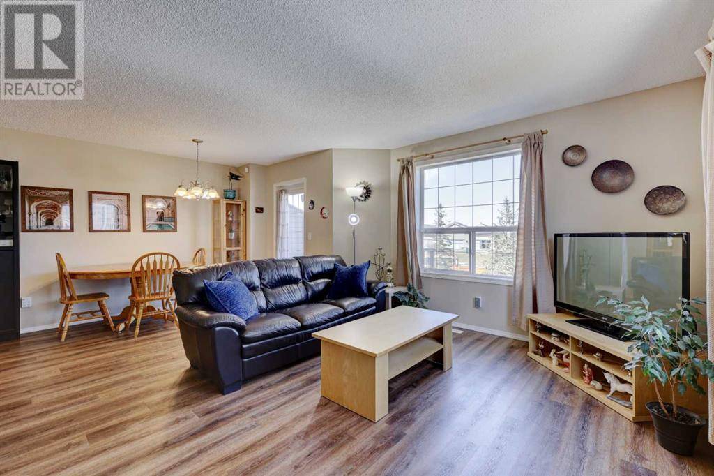 Calgary, AB T3J4T3,227 Taracove Place NE