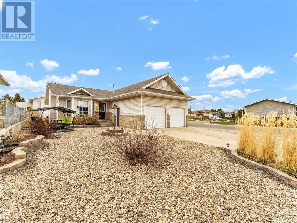 Medicine Hat, AB T1B3Z6,4 Redwood Court SE