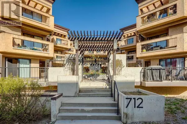 30, 712 4 Street NE, Calgary, AB T2E3S8