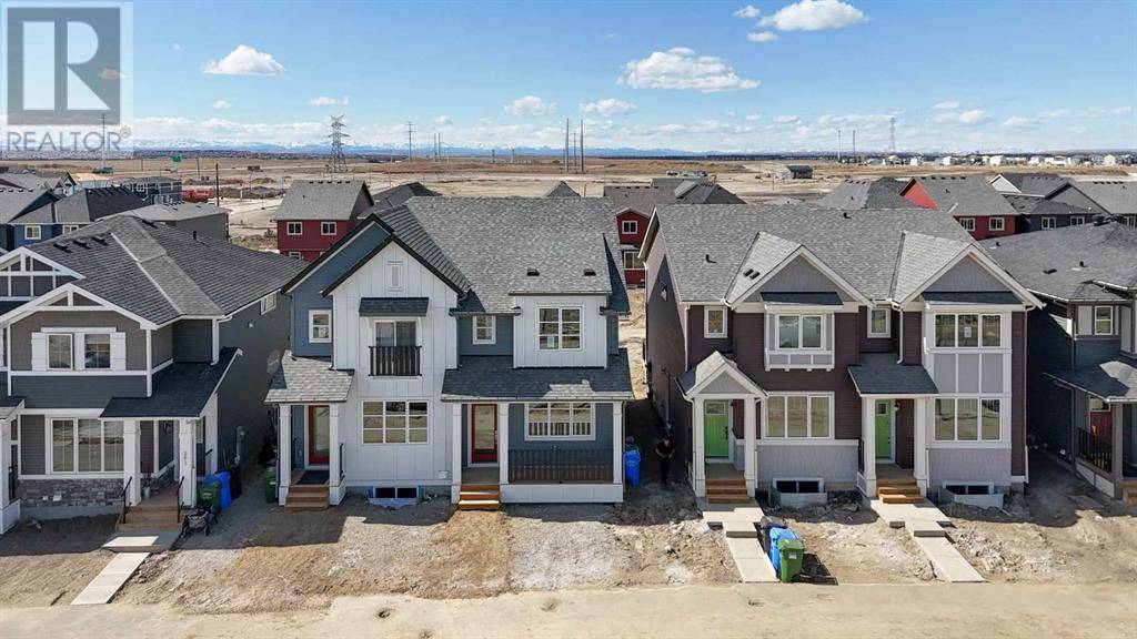 Calgary, AB T3S0M4,383 Sora Boulevard SE