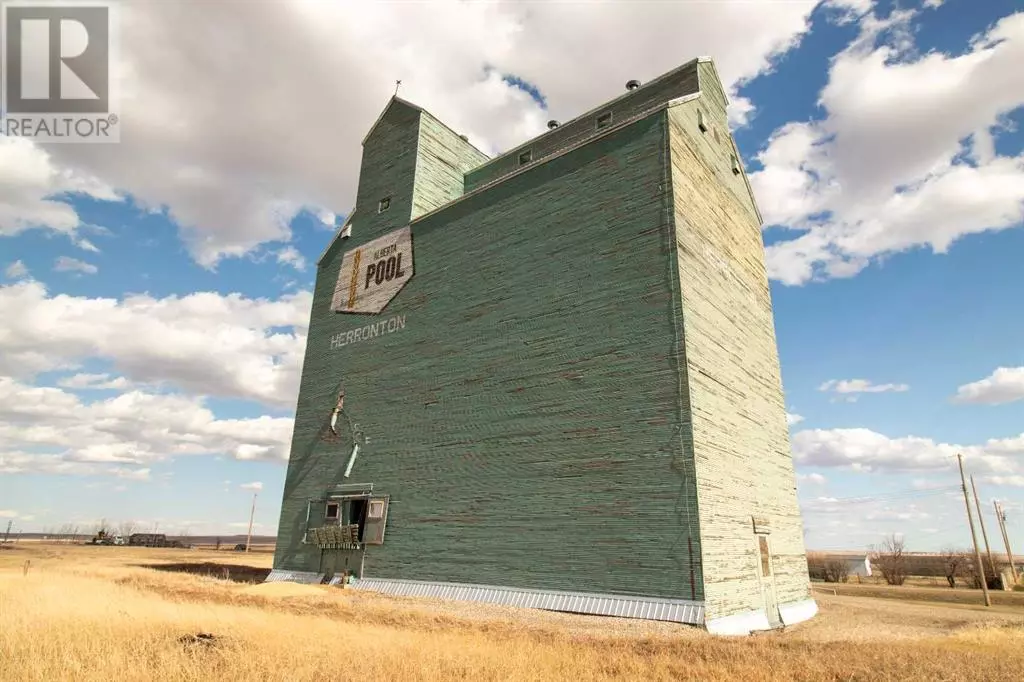 Herronton, AB T0L0L0,318 Railway Avenue