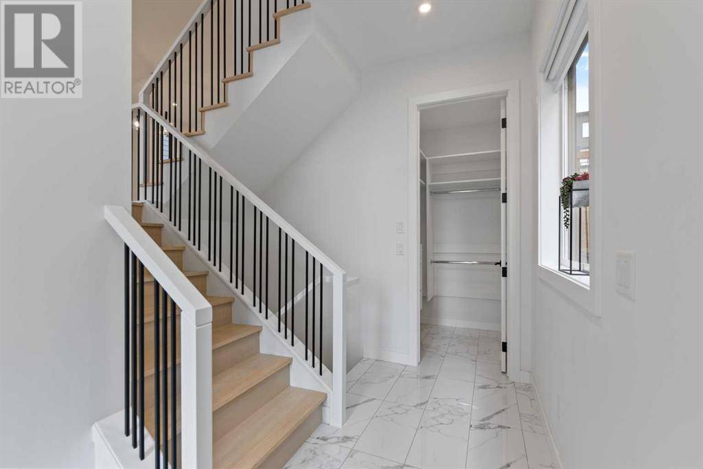 Calgary, AB T3H6C8,64 Timberline Way SW