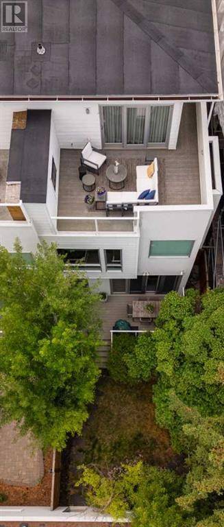 Calgary, AB T2T1H7,2128 27 Avenue SW