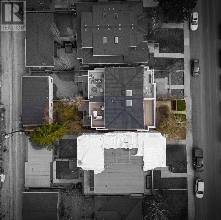 Calgary, AB T2T1H7,2128 27 Avenue SW