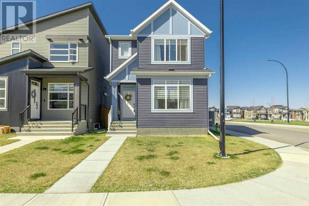 172 Belmont Villas SW, Calgary, AB T2X4W7