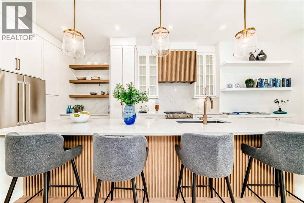 Calgary, AB T3E1K9,B, 2135 53 Avenue SW