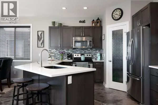 Fort Mcmurray, AB T9K0R1,195 Killdeer Way