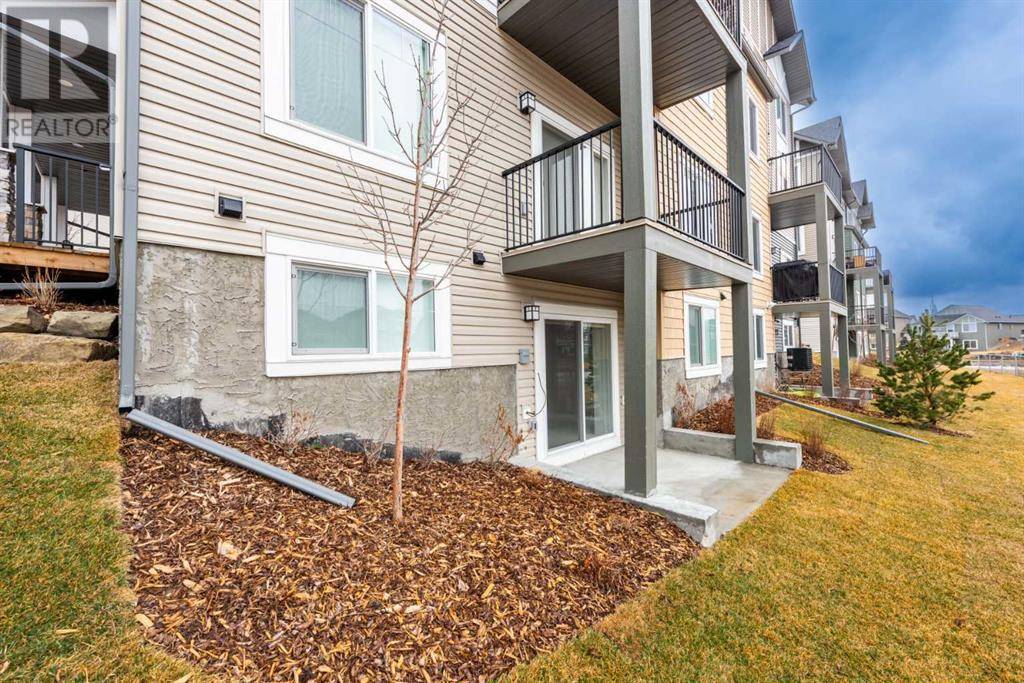 Airdrie, AB T4B4L3,344 CANALS Crossing SW