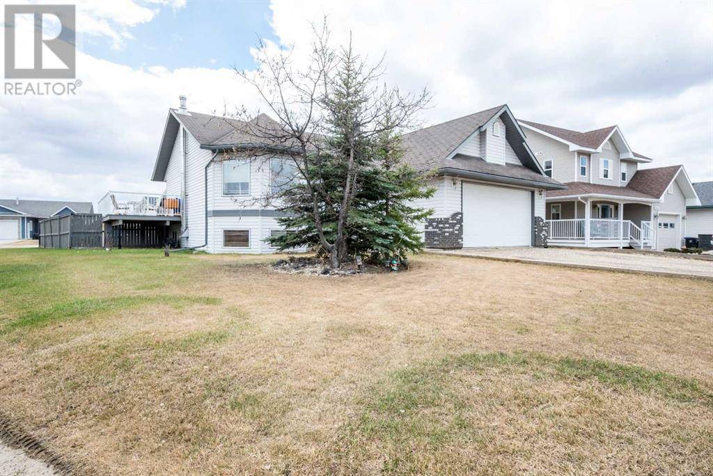 1052 10 Street, Beaverlodge, AB T0H0C0