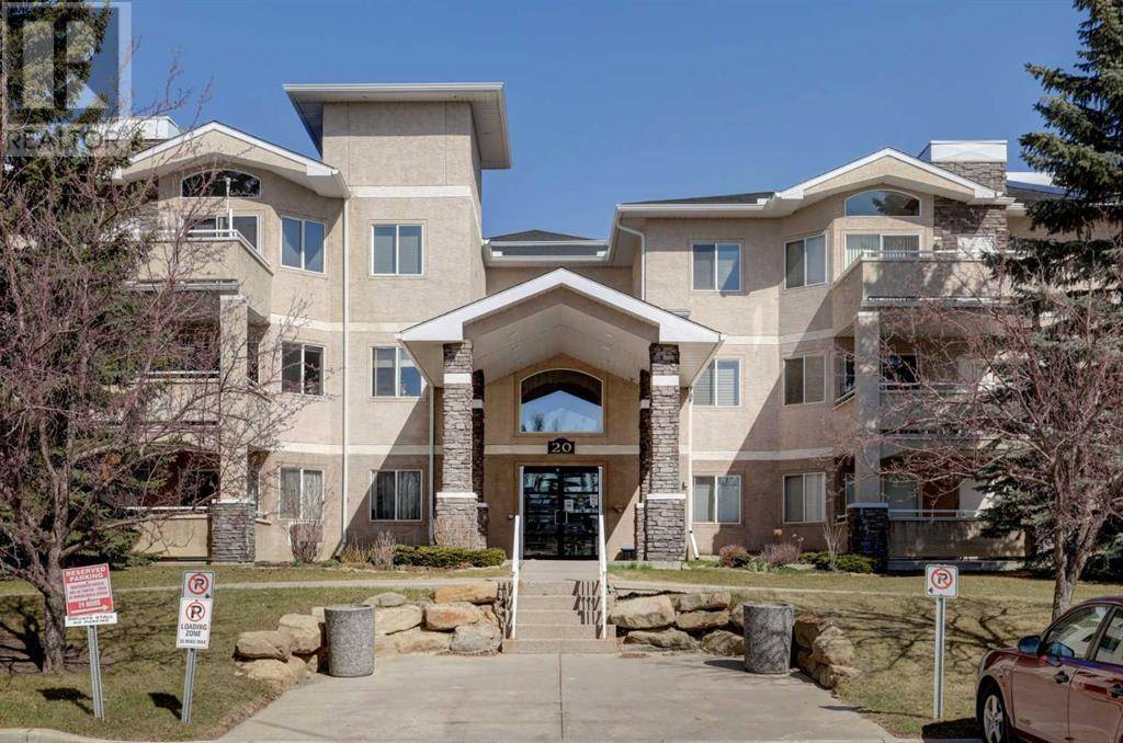 208, 20 Country Hills View NW, Calgary, AB T3K5A3
