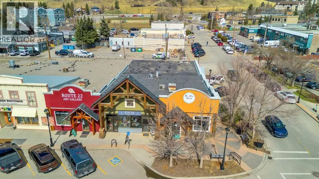 107 First Avenue W, Cochrane, AB T4C1A5