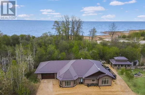 4, 13520 Township 744 Road, Joussard, AB T0G1E0