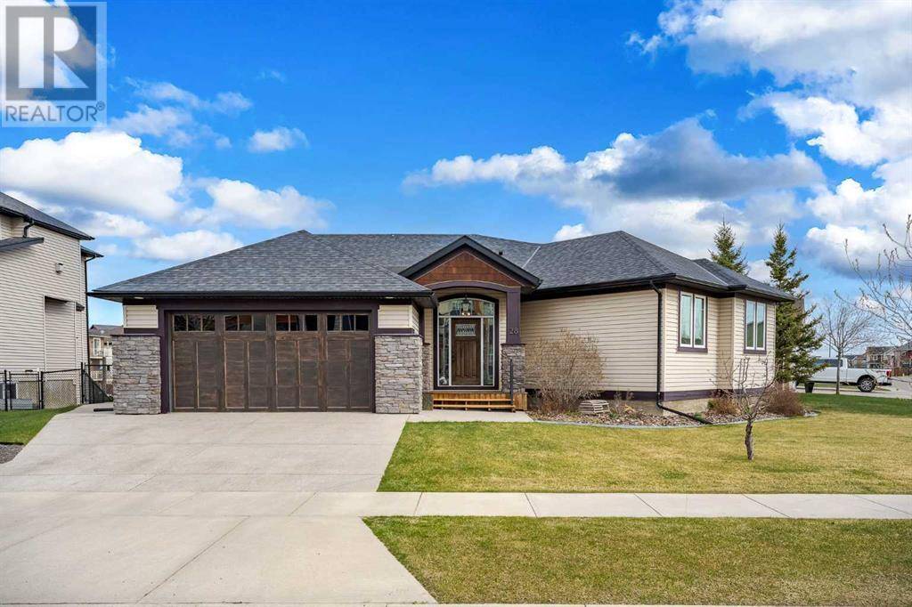 28 Bayside Link SW, Airdrie, AB T4B0V6