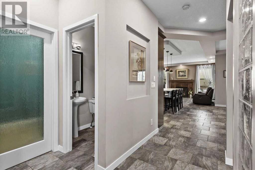 Calgary, AB T3G6A4,207 Royal Oak Bay NW