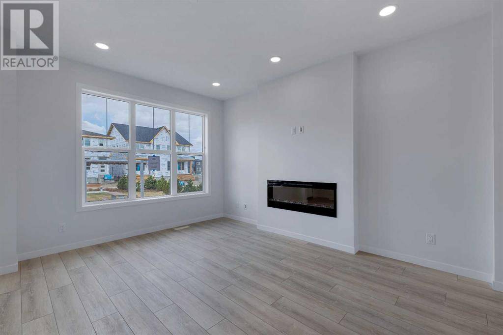 Calgary, AB T3P1Z2,40 Herron Walk NE
