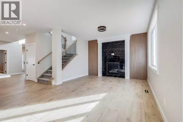 Cochrane, AB T4C3C7,468 Rivercrest View