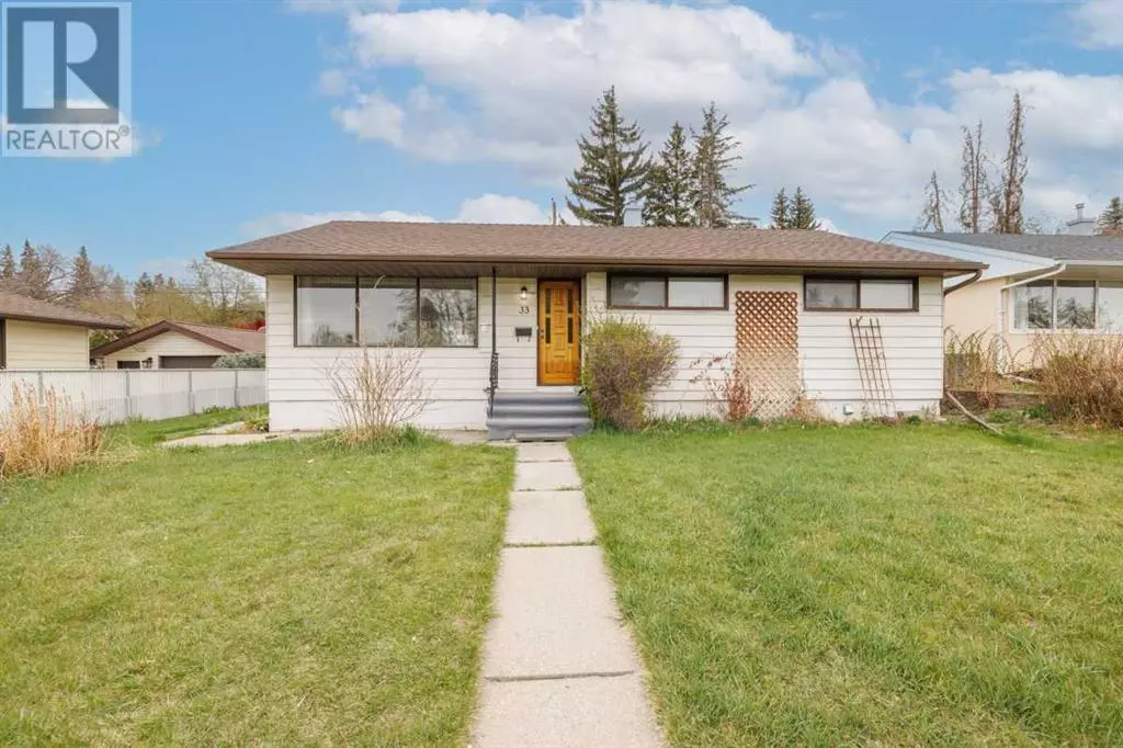 Calgary, AB T2K2V8,33 Northmount Crescent NW