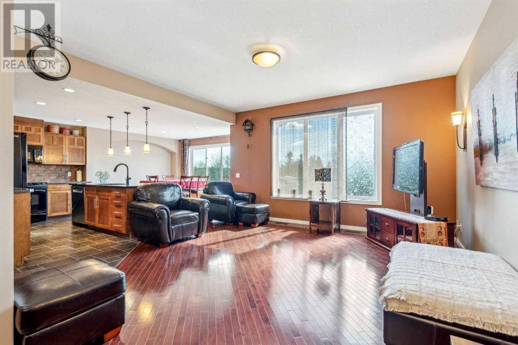 Okotoks, AB T1S2N6,358 Crystal Green Rise