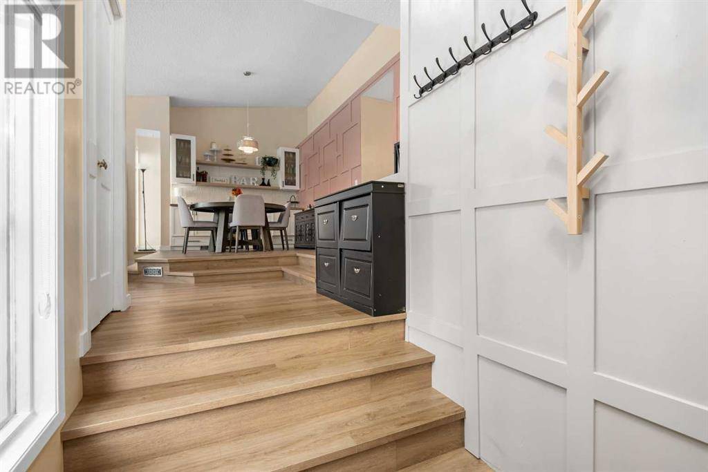 Calgary, AB T2W4K5,212 Woodbine Boulevard SW