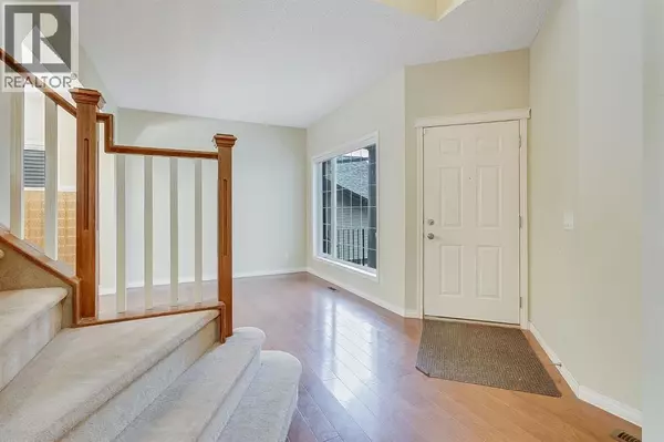 Calgary, AB T3H5A4,596 Cougar Ridge Drive SW