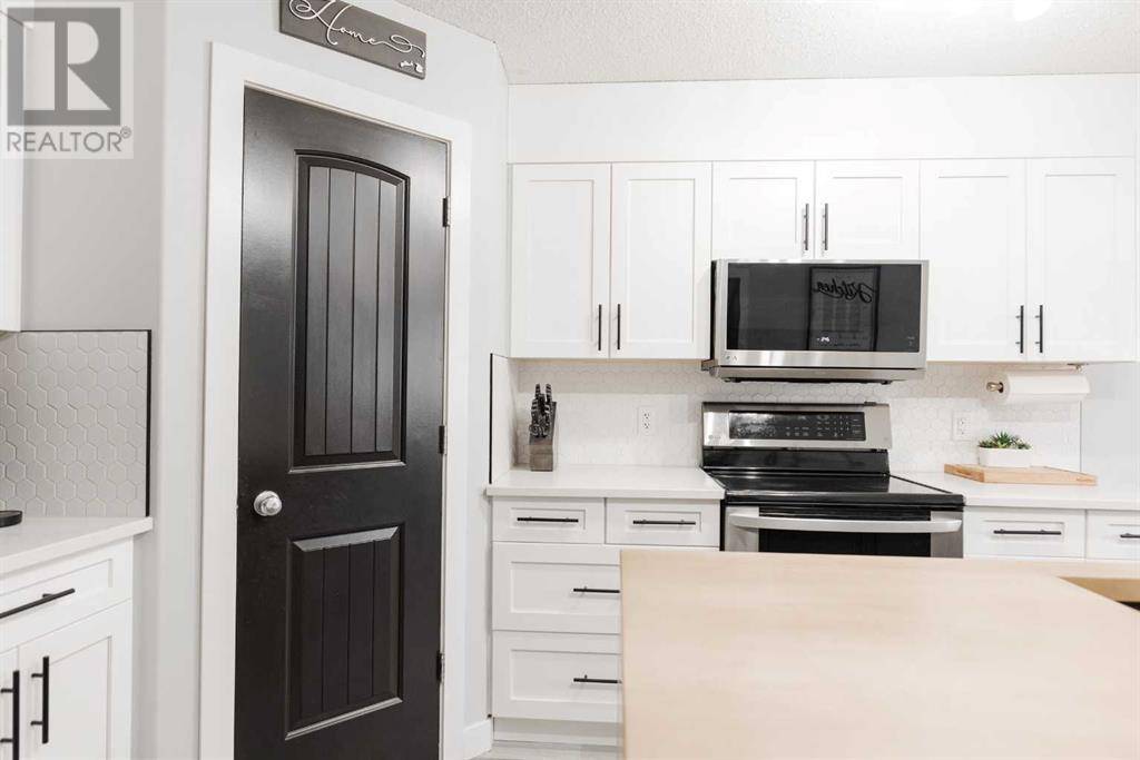 Fort Mcmurray, AB T9K0T1,176 Sandstone Lane