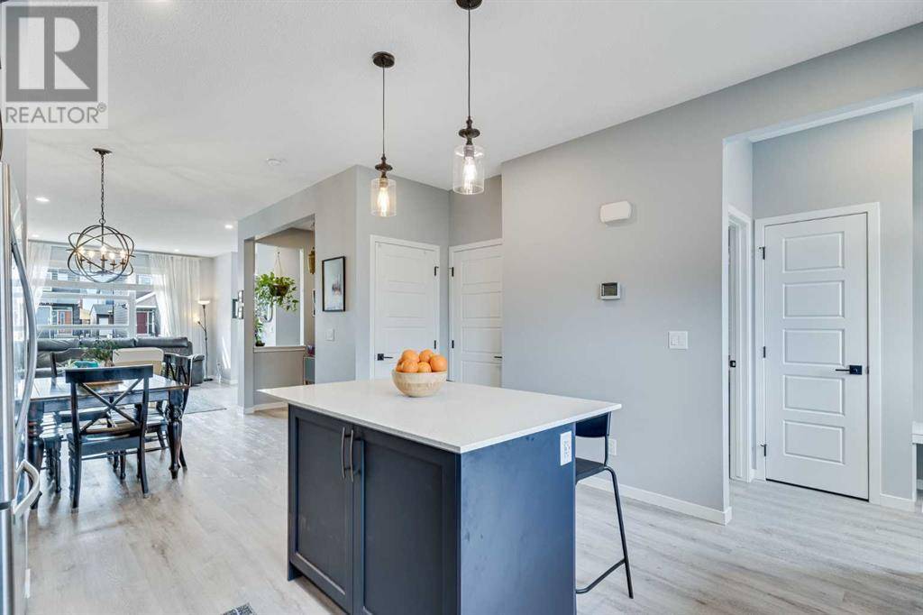 Chestermere, AB T1X2A2,204 Dawson Drive