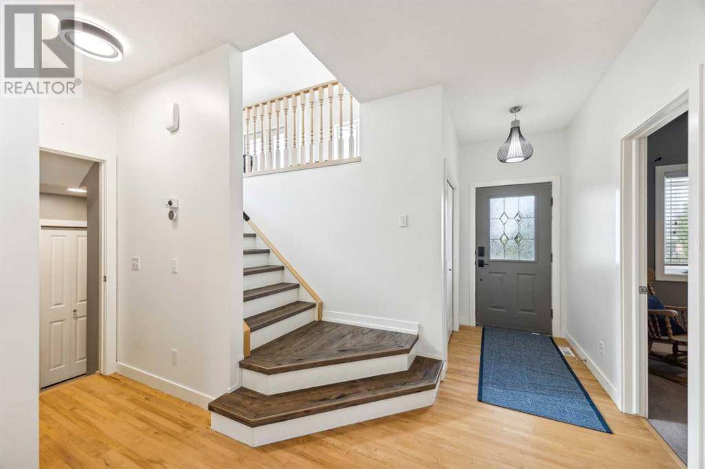 Cochrane, AB T4C2G5,207 Gleneagles View