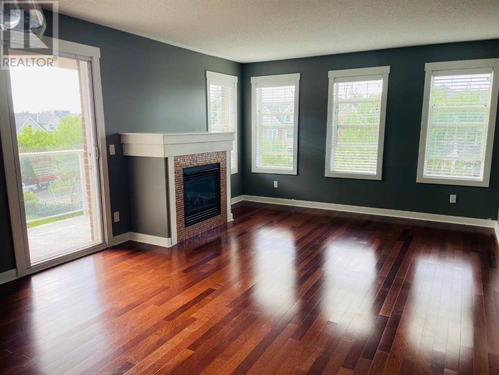 Calgary, AB T2T6N2,320, 2233 34 Avenue SW