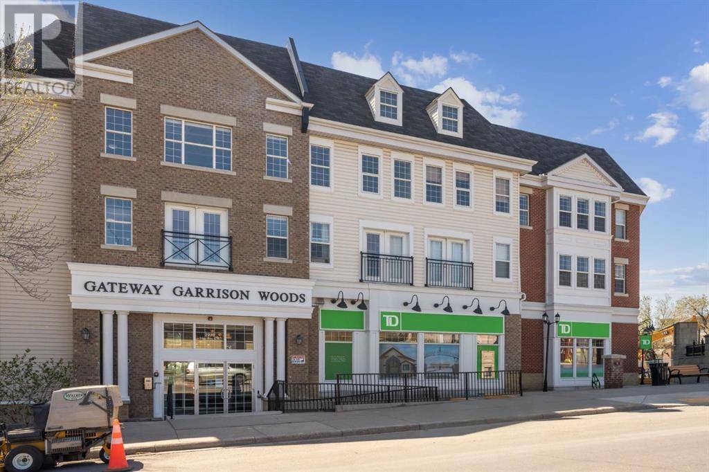 320, 2233 34 Avenue SW, Calgary, AB T2T6N2