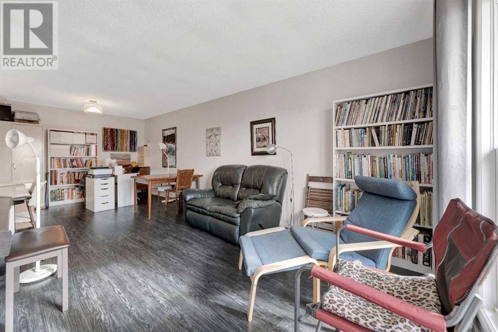 Lloydminster, AB T9V0V4,2, 5219 57 Street