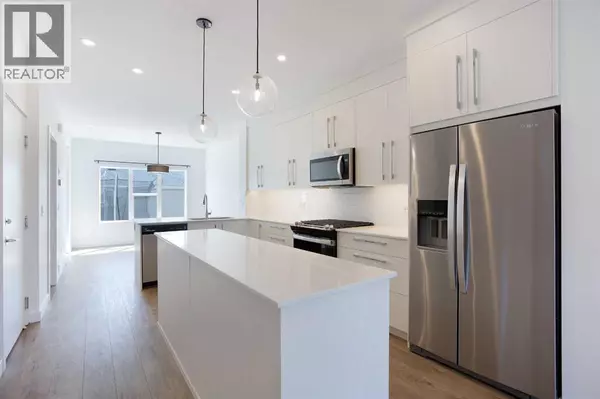 7561 202 Avenue SE, Calgary, AB T3S0E9